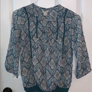 Sfera 3/4 sleeve sheer blouse